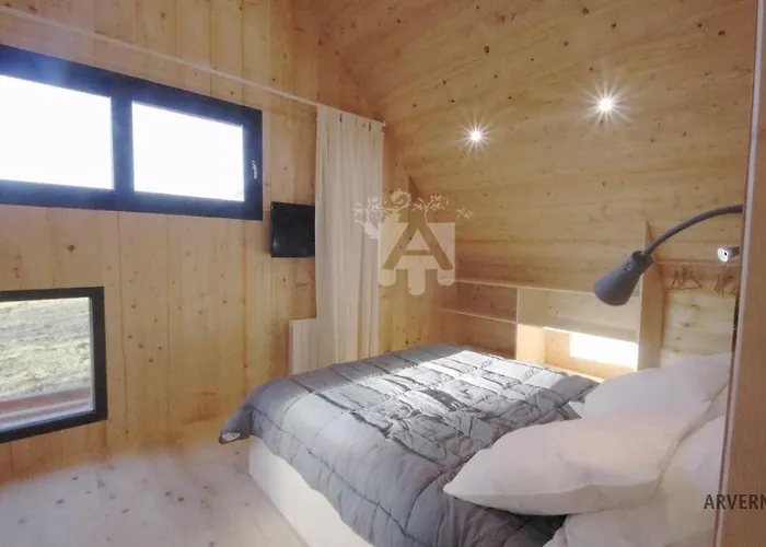 La De Marcha * Besse-et-Saint-Anastaise